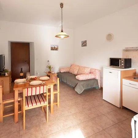 Apartamento Ama - First Floor